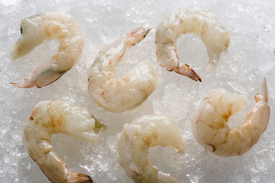 white-shrimp-meat-chilled-wild-1